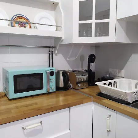 The No 7 Apartment *